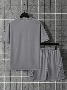 Manfinity Homme 2pcs/Set Plus Size Men Grey Summer Casual Oversized City Break Streetwear Drop Shoulder Loose Short Sleeve T-Shirt And Drawstring Waist Cargo Shorts - Grey - View 2