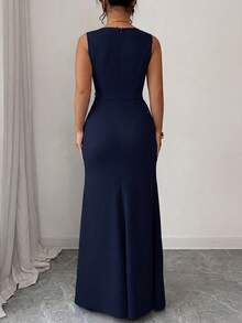 SHEIN Elenzya Đầm dự tiệc/cocktail dáng đuôi cá cỡ lớn, không tay, cổ vuông, đính ngọc trai, ôm eo, xếp ly, xẻ tà, thanh lịch, lãng mạn, tinh tế dành cho nữ. - Màu xanh hải quân - Xem 2