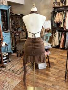 NostaNoir Vestido de mujer con cuello halter, espalda descubierta y volantes en el bajo - Camel - Ver 2