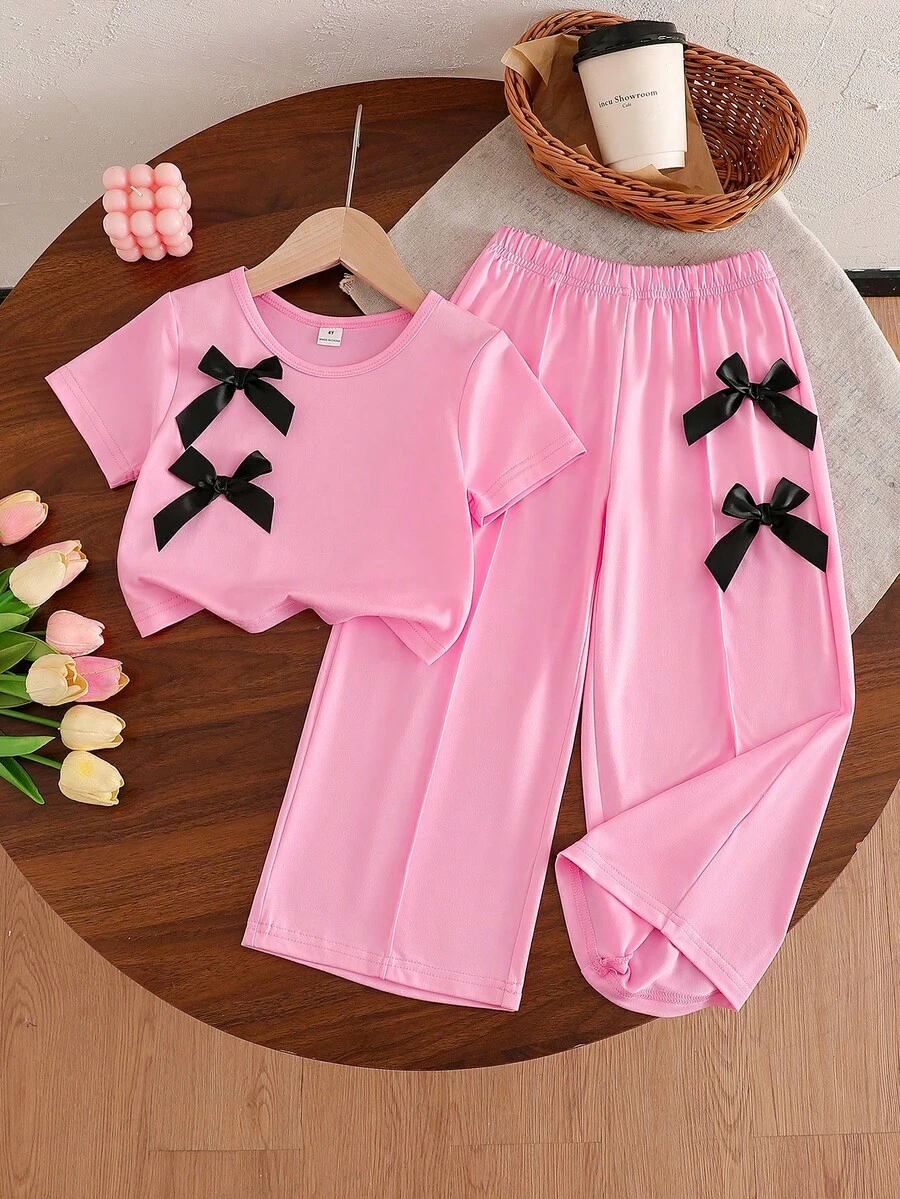 SHEIN Genkimix Kids Young Girls 2 Pieces Set: Gray Short Sleeve T-Shirt + Wide Leg Pants With 3D Bow Decor, Casual & Sports Wear, Summer - Pink - View 1