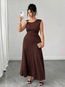 SHEIN PETITE CURVE 大码女式纯色不对称领优雅连衣裙 - 棕色 - 查看 3