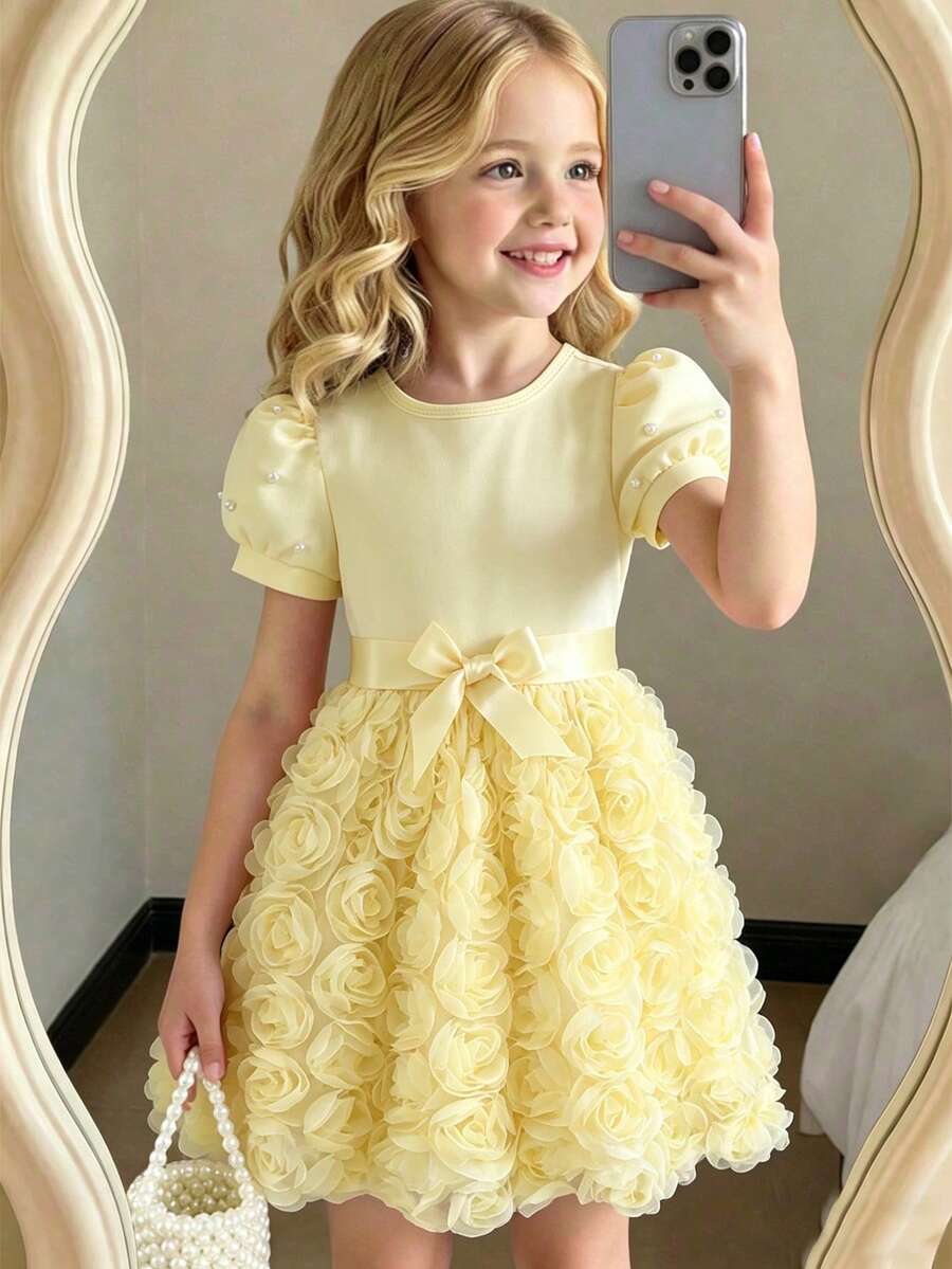 Glamorique Kids Đầm hè thanh lịch cho bé gái màu trơn, cổ tròn, tay áo cánh hoa đính ngọc trai, họa tiết hoa 3D, chất liệu mềm mại, co giãn, thích hợp cho kỳ nghỉ hè 2026, làm từ vải mềm mại, lý tưởng cho du lịch. Có kèm thắt lưng. - Màu vàng - Xem 1