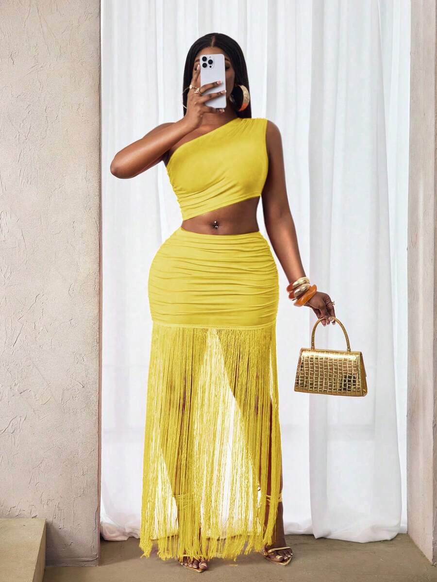 SHEIN BamGlam Bộ đồ gồm áo trễ vai gợi cảm và chân váy xếp ly tua rua màu cam dành cho nữ. - Màu vàng - Xem 1