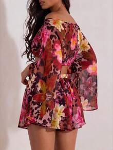 Opulessa Bộ 2 món gồm áo croptop rộng in họa tiết và chân váy mini dành cho nữ. - Nhiều màu - Xem 2