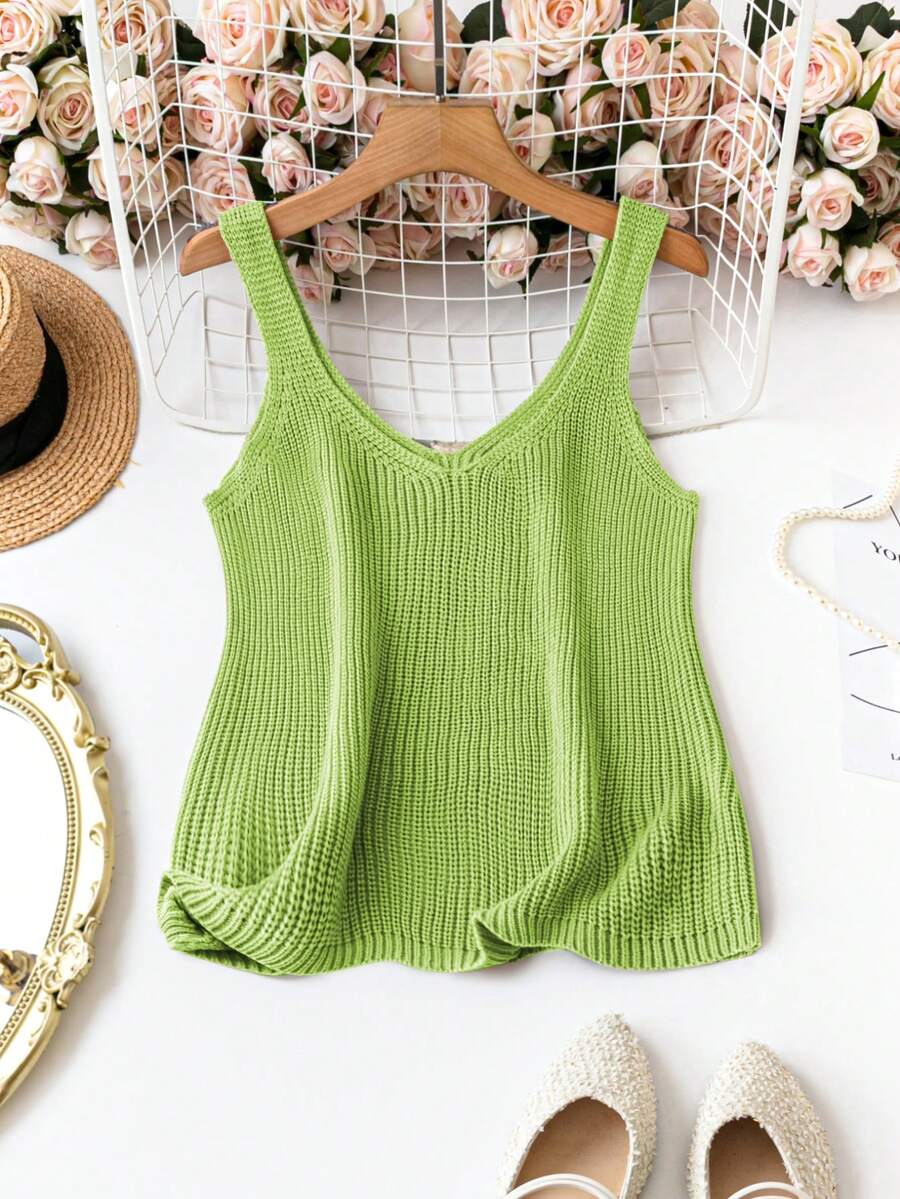 SHEIN Clasi Plus Size Solid Color Minimalist Sleeveless Knit Top - Green - View 1