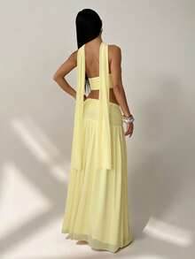 SHEIN PETITE Conjunto de 2 piezas con top bandeau fruncido amarillo y falda maxi fruncida de talle bajo, conjunto de playa y vacaciones, vestido bohemio de verano sin espalda, conjunto de 2 piezas para concierto, dama de honor de boda, conjunto de 2 piezas amarillo - Amarillo - Ver 2