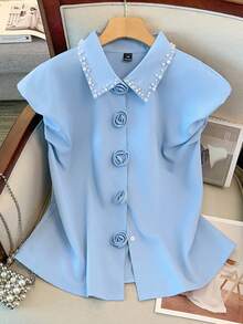 GlowEve CURVE Camisa de unicolor de talla grande con decoración de botón 3D y adorno de perlas, de manga corta - Azul - Ver 1