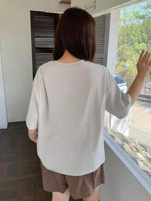 Dazy Plus Bộ đồ ngủ ngắn tay/quần đùi màu trơn dáng rộng, cỡ lớn dành cho nữ, gồm 2 món. - Màu be - Xem 4