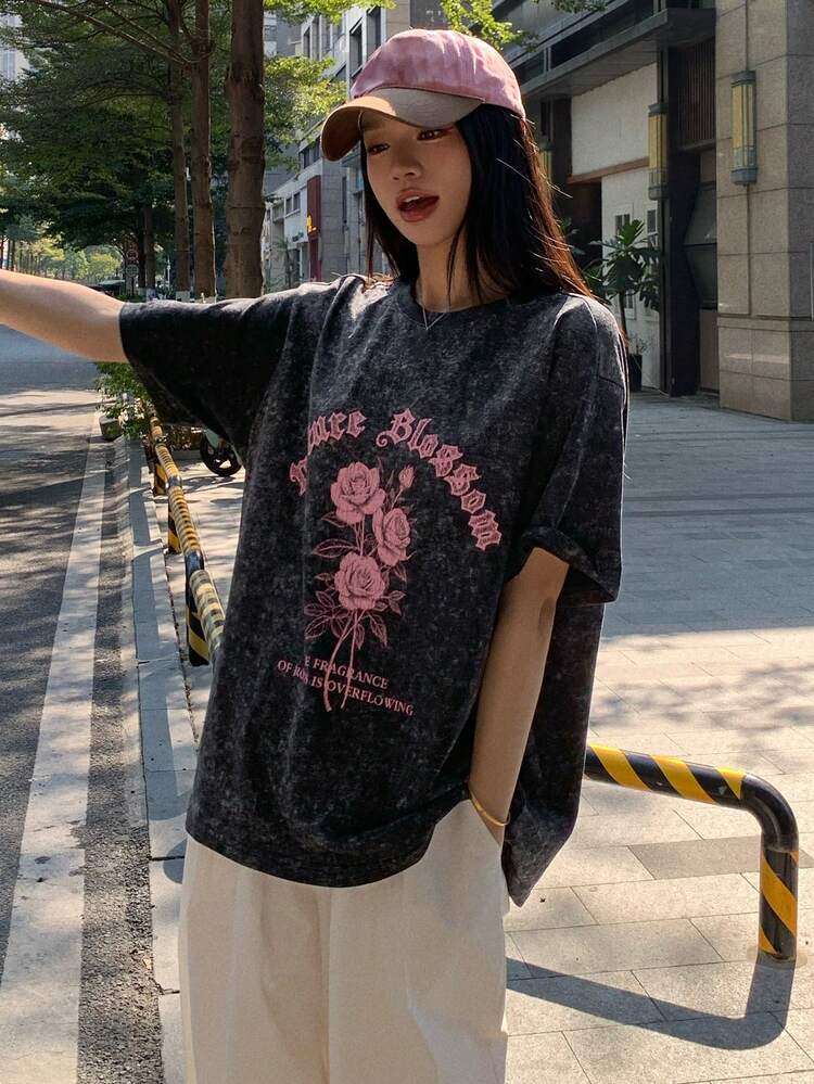Women's Slogan & Floral Print Round Neck Short Sleeve Casual T-Shirt Oversized