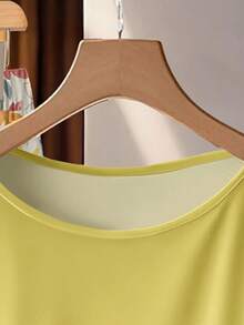 SHEIN LUNE Bộ 2 món gồm áo kiểu in họa tiết và quần ống rộng thắt eo dành cho nữ. - Nhiều màu - Xem 5