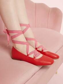 CUCCOO DOLLMOD Zapatos de ballet casuales de punta cuadrada con correa a cuadros rojos para mujeres y niñas, zapatos planos de nueva primavera de escote bajo y versátiles - Rojo - Ver 3