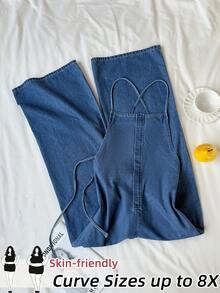 SHEIN CURVE+ 大码女式休闲交叉露背牛仔连体裤 - 中等水洗藍 - 查看 1
