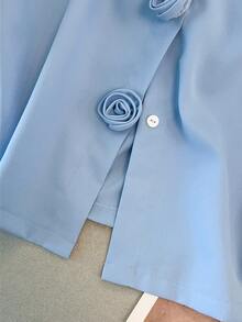 GlowEve CURVE Camisa de unicolor de talla grande con decoración de botón 3D y adorno de perlas, de manga corta - Azul - Ver 5