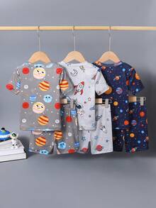 SHEIN Playful Pals Set Piyama Anak Laki-Laki Motif Kartun Galaksi & Hewan Laut, Pas Badan, Kaos dan Celana Pendek - MultiWarna - View 2