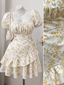 Sweetra 荷葉邊下擺綁腰蝴蝶結復古碎花泡泡袖不對稱下擺休閒洋裝，杏色與黃色，大尺碼 - 杏色 - 查看 1