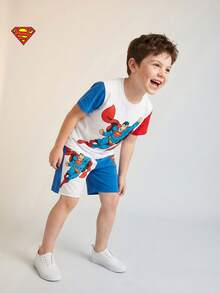 SUPERMAN X SHEIN Maija Kids 男童休闲简约T恤套装，卡通图案，适合夏季穿着 - 彩色 - 查看 3