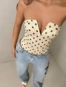 SHEIN Glamour Bodysuit nữ phong cách vintage sexy màu be, không dây, cổ V sâu xẻ rãnh, dệt gân, hở lưng, ôm sát, cắt cao, kiểu tube top Y2K, hở vai, ôm eo, casual mặc hàng ngày, đi club Ibiza, đi chơi đêm, streetwear, phối cùng quần jeans, đồ lót, tối giản, thanh lịch, retro, dễ phối đồ, basic, định hình vóc dáng, mùa hè - Vàng nhạt - Xem 5