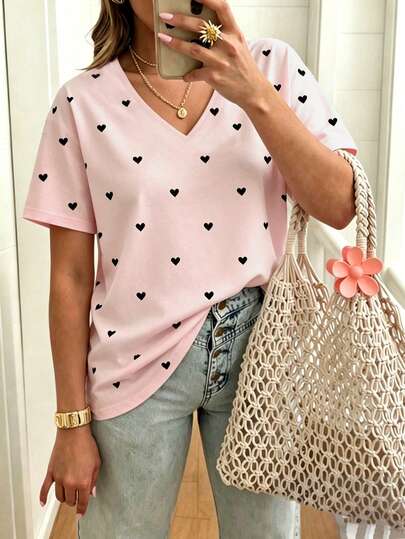EMERY ROSE Camiseta casual de mujer talla grande con cuello en V y estampado de corazón