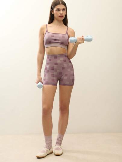Nöista Quần short thể thao liền mạch màu nâu kẻ caro, cạp cao và rộng, thuộc một bộ đồ. Thích hợp cho tập gym, yoga, trang phục thoải mái, tập luyện, Pilates, Barre, thể dục.