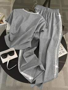 Resyla Regular Fit V-Neck Short Sleeve Top + Straight Leg Pants With Side Pockets - Light Grey - View 2