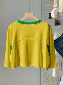 SHEIN EZwear Women's Summer V-Neck Contrast Color Letter Print Casual Cropped Top, Raglan Sleeve Knit Sweater - Multicolor - View 2