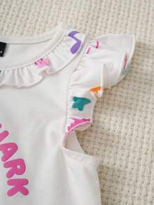 BABY SHARK X SHEIN Set Kaos dan Celana Pendek Lengan Bergelombang Motif Kartun untuk Bayi Perempuan - Putih - View 5