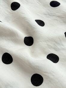 SHEIN EZwear 白色背景黑色波点女士圆领背心和裤子休闲度假套装 - 白色 - 查看 8