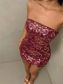 SHEIN Glamour 女士亮片装饰修身抹胸迷你连衣裙，夏季 - 酒紅色 - 查看 4