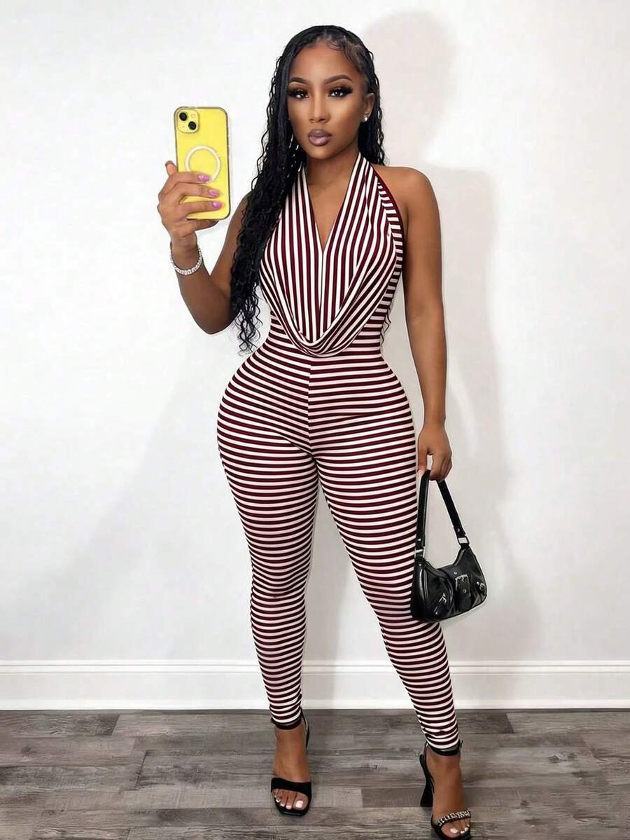 SHEIN BamGlam Randig jumpsuit med djup halsringning för kvinnor - Bourgogne - Visa 1