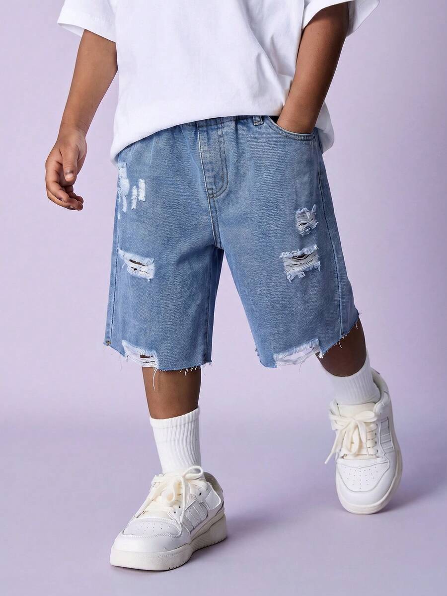 SHEIN Little Byeori 青少年男孩時尚休閒 Y2k 復古酷街頭鏤空破洞磨邊淺藍色前開孔寬鬆舒適牛仔短褲 日常穿搭 夏季至電音節慶典街頭風節慶日穿 - 藍色 - 查看 1