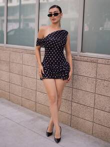 Andrea Bello 女士黑色优雅不对称荷叶边迷你连衣裙，黑色小黑裙，适合日常约会、派对、聚会、鸡尾酒会、浪漫约会、伴娘礼服、晚间外出等场合。 - 黑色 - 查看 6