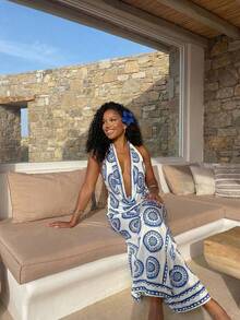 BamGleam 2pcs/Set Bohemian African Print Pleated Backless Spaghetti Strap Top And Elastic Waist Wide Leg Pants, Casual Beach Street Style Fashion For Spring/Summer - Blue and White - View 1