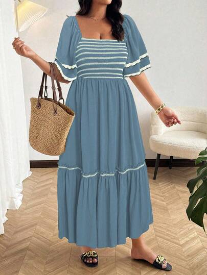 Vionelle 大码方领波西米亚风沙滩度假黑色撞色刺绣荷叶边连衣裙