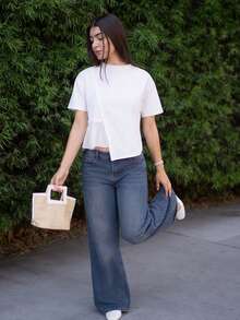 Andrea Bello 女式短袖圆领不对称下摆T恤，荷叶边 - 白色 - 查看 4