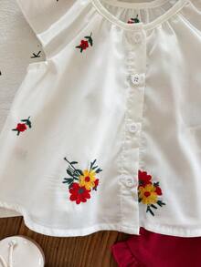 SHEIN LMoss Kids 新生女婴花卉刺绣图案短袖上衣和短裤套装，夏季 - 紅色 - 查看 6