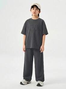 SHEIN 青少年男孩 2件組深灰色夏季套裝，寬鬆圓領短袖T恤與長褲，休閒校園返校兒童服飾 - 彩色 - 查看 8