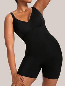 Plus Size Women Solid Color V-Neck Sleeveless Fitted Bodysuit - Black - View 4