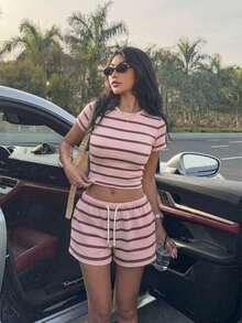 Muchica 2026新款休闲条纹印花宽松露脐上衣和短裤两件套，百搭设计，适合街头风、派对、音乐节、夏季日常穿着 - 彩色 - 查看 5