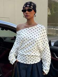 Muchica Áo sweatshirt nữ dáng casual tối giản, nền trắng, họa tiết chấm bi đen khắp áo, thiết kế vai bất đối xứng, chất liệu nhẹ, đa năng cho mùa xuân/hè, phù hợp mặc trong nhà, là trang phục mùa hè. - Nhiều màu - Xem 6