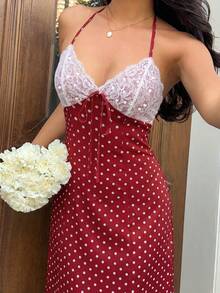 Sunnyshic Đầm maxi nữ màu đen chấm bi phối ren, cổ chữ V, hở lưng, buộc eo, thích hợp cho mùa xuân/hè, thanh lịch cho kỳ nghỉ/hẹn hò/đám cưới, phong cách tối giản mặc hàng ngày. - Màu Đỏ Sâu - Xem 3
