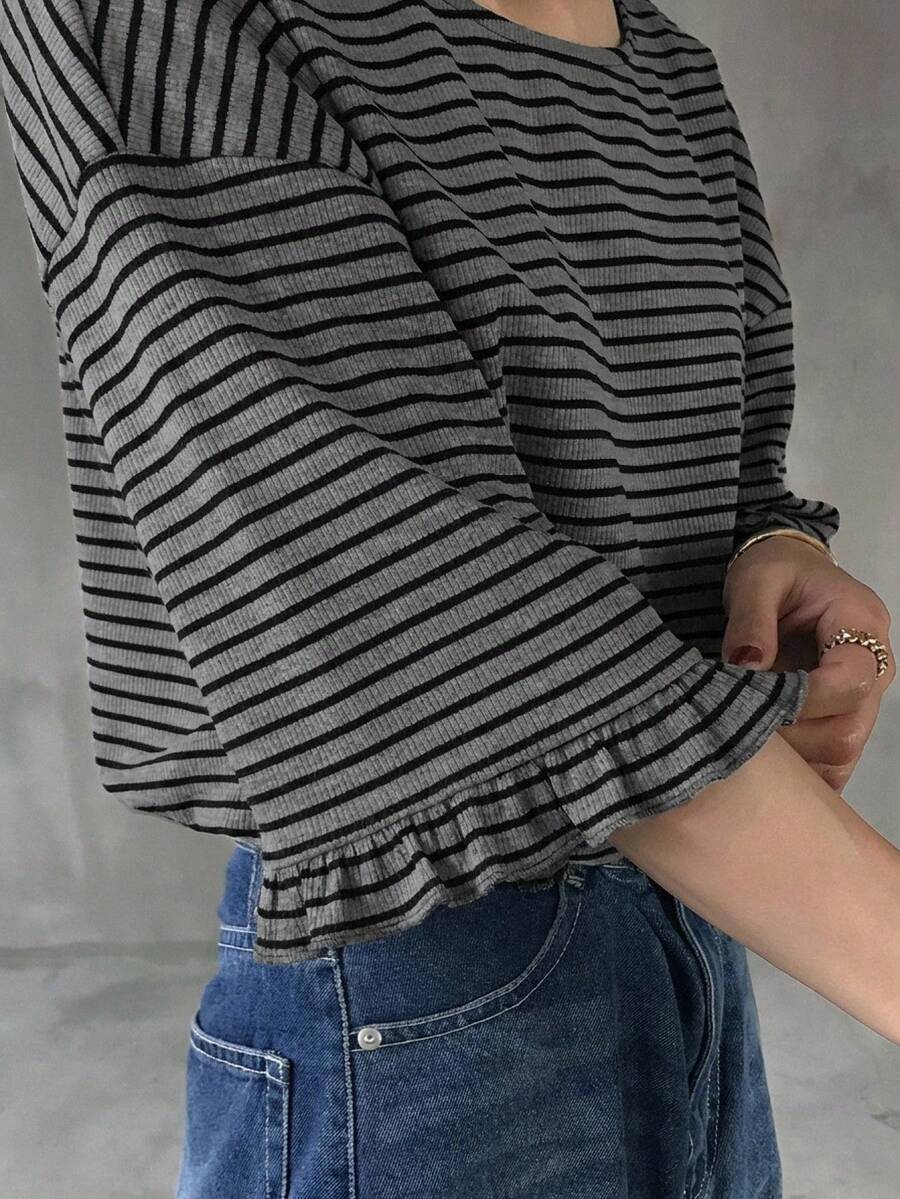 FRIFUL Women's Casual Striped Loose T-Shirt, Versatile For Spring And Summer - Grey - View 1
