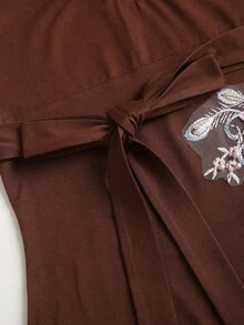 Sweetra Áo crop top ngắn tay cổ chữ V kiểu Pháp cổ điển, chất liệu lưới thêu họa tiết, thắt eo, gợi cảm dành cho nữ, thích hợp mặc mùa hè. - Cà phê nâu - Xem 5