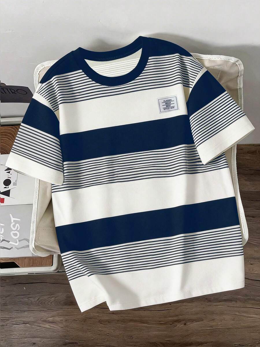 Manfinity Joysei Camiseta casual de cuello redondo de manga corta holgada con rayas para hombre - Azul Marino - Ver 1