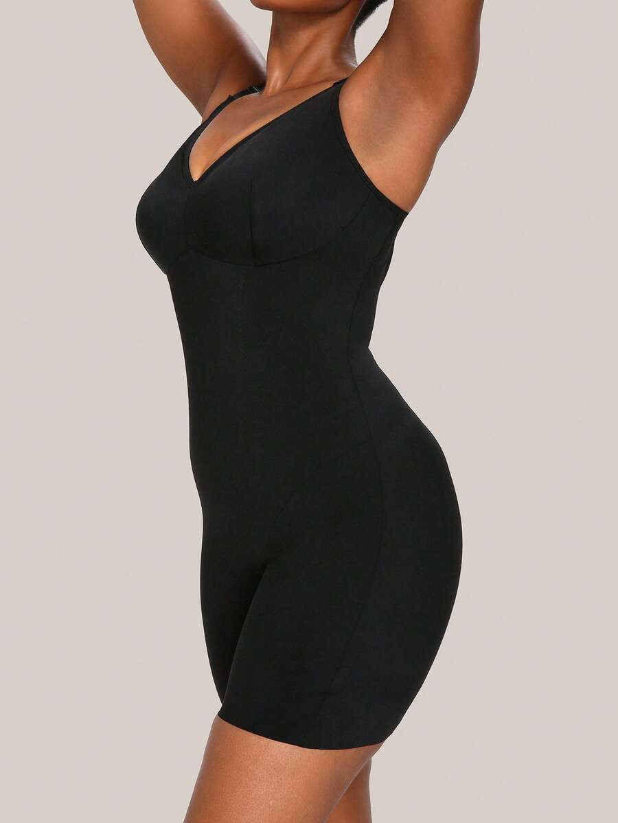 Plus Size Women Solid Color V-Neck Sleeveless Fitted Bodysuit - Black - View 1