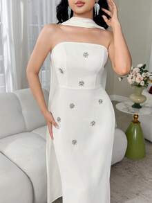 Modelyn Robe élégante pour femmes décorée de strass et ornements métalliques - Blanc - Voir 6