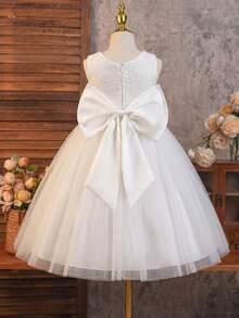 SHEIN Glamorique Kids 年轻女孩优雅迷人白色蕾丝无袖束腰可爱蝴蝶结可拆卸奢华双层薄纱蓬蓬裙 - 白色 - 查看 2