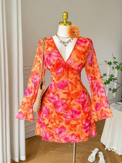 Comfortcana Đầm cỡ lớn in hoa nhuộm tie-dye cổ chữ V tay loe kiểu dáng thường ngày thích hợp cho kỳ nghỉ.
