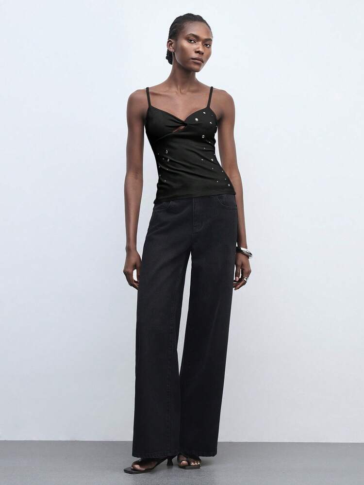 SHEIN Maija 2026 Printemps/Été Nouveau Débardeur Chic Décontracté et Confortable pour Femmes avec Boucle Métallique Circulaire, Convient pour les Festivals de Musique, les Vacances à la Plage, le décontracté Quotidien, les Escapades Urbaines Romantiques, les Sorties, les Rassemblements, les Mariages, les Invités, le Style Vintage, la Saison de Remise des Diplômes