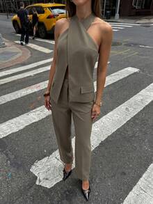 Firerie 女士优雅休闲通勤亚麻西装外套和阔腿裤两件套 / 不规则交叉衬衫上衣和宽松直筒裤套装，优雅套装，教师装 / 女士棕灰色亚麻修身腰部交叉衬衫裤两件套 / 女士两件套，适合妇女节 / 返校季 / 商务休闲女装 / 复古风女装 / 办公室着装 / 套装 / 女士社交西装外套 / 修身露背上衣 / 女士优雅休闲两件套 - 卡其色 - 查看 2