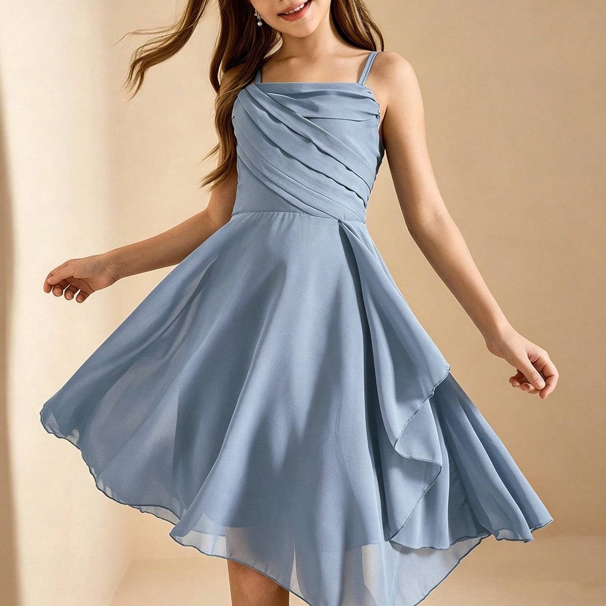 Elegante y lujoso vestido azul marino de media longitud con tirantes finos ajustado para niñas preadolescentes, adecuado para fiestas de noche, banqu